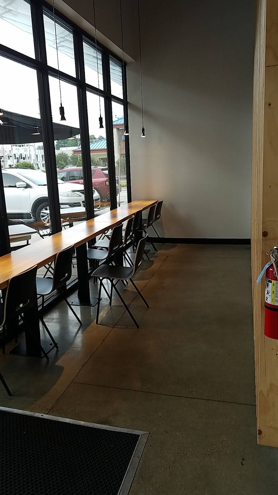 Chipotle Mexican Grill | restaurant | 2046 Union Ave #101, Memphis, TN 38104, USA | 9017292640 OR +1 901-729-2640