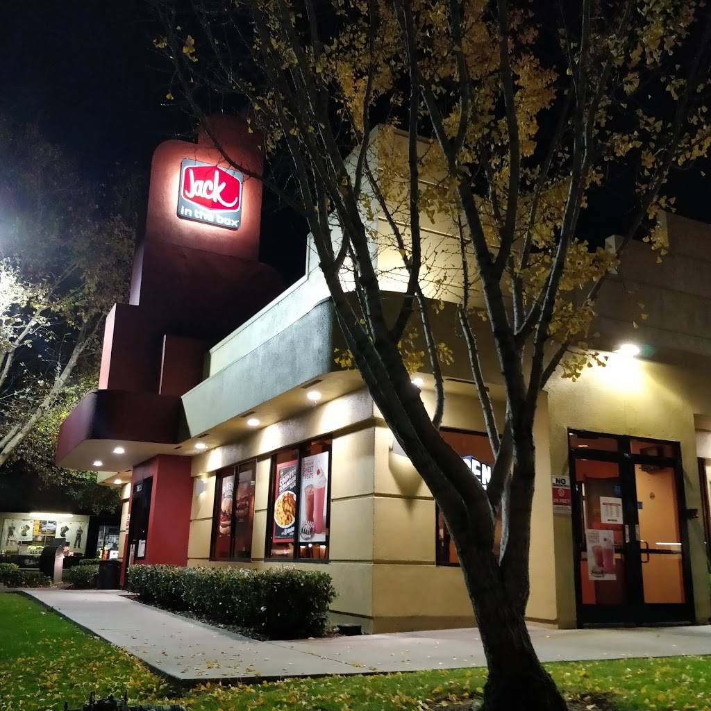 Jack in the Box | restaurant | 18555 Mission Blvd, Hayward, CA 94541, USA | 5103177727 OR +1 510-317-7727