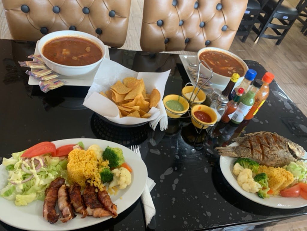 La Mariscada De Charly | restaurant | 3500 E Amarillo Blvd, Amarillo, TX 79107, USA | 8065849472 OR +1 806-584-9472