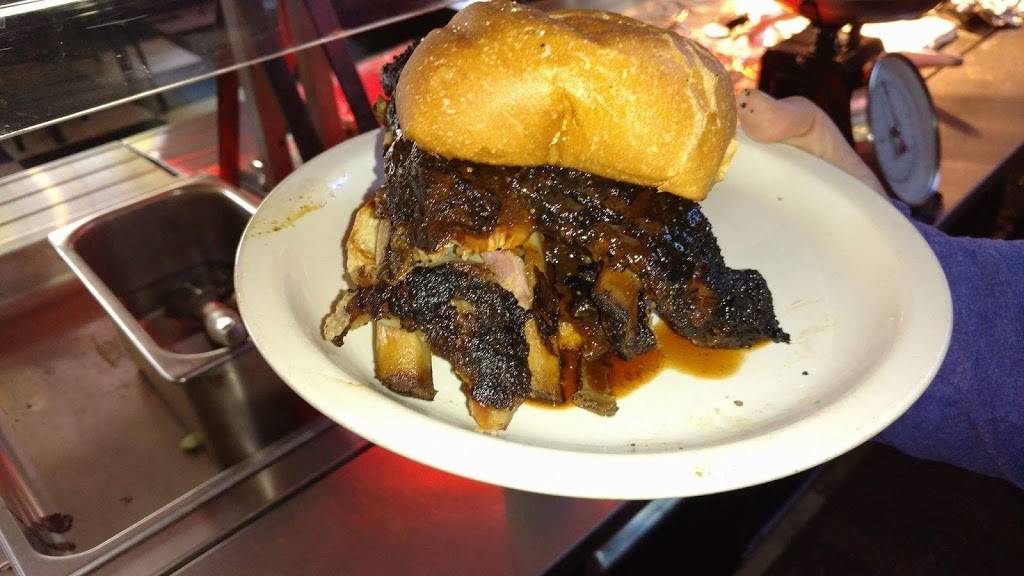 Big Kevs BBQ | night club | 270 W Washington St, Madison, GA 30650, USA | 7064383155 OR +1 706-438-3155