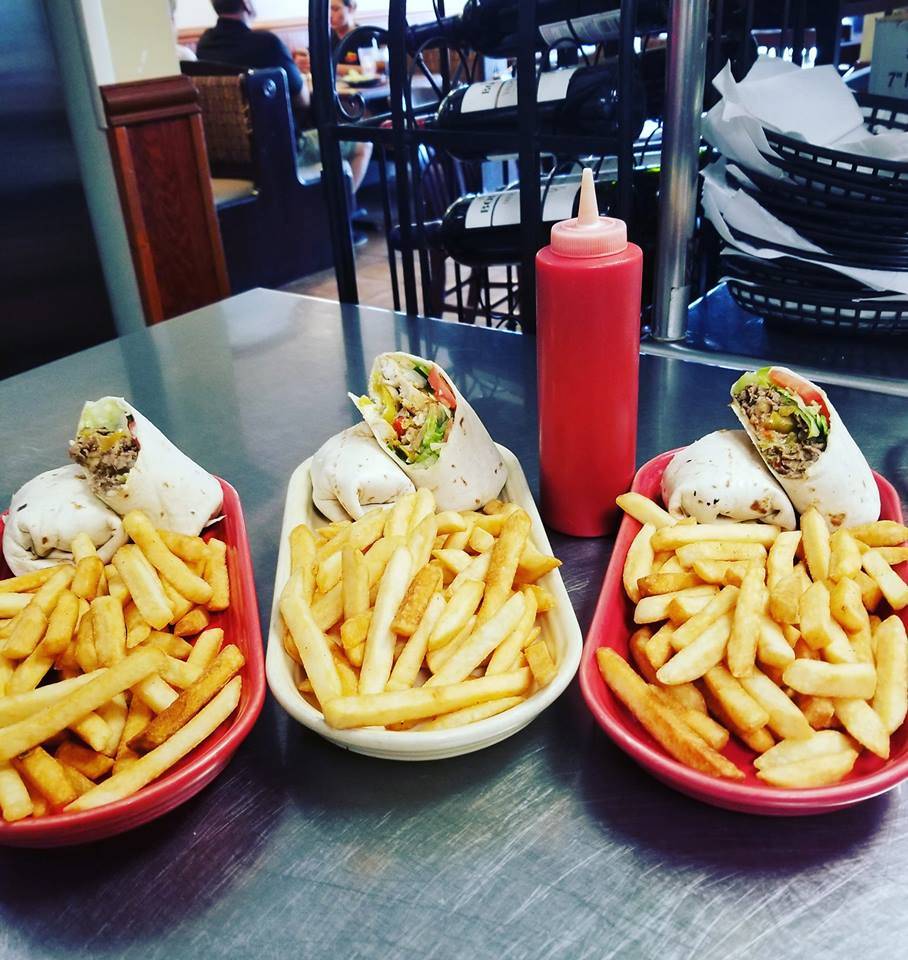 Padrinos Italian Restaurant | restaurant | 135 Beckley Crossing Shopping Center, Beckley, WV 25801, USA | 3042562001 OR +1 304-256-2001