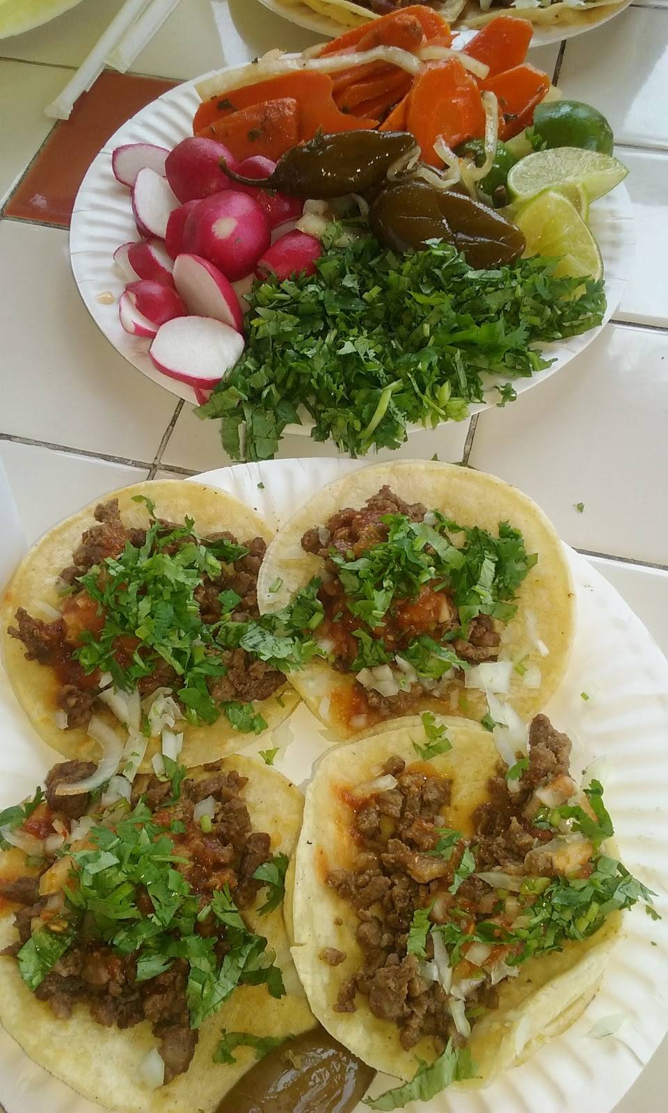 La Lumbre Tacos | restaurant | 10711 S Prairie Ave, Inglewood, CA 90303, USA | 3106731124 OR +1 310-673-1124
