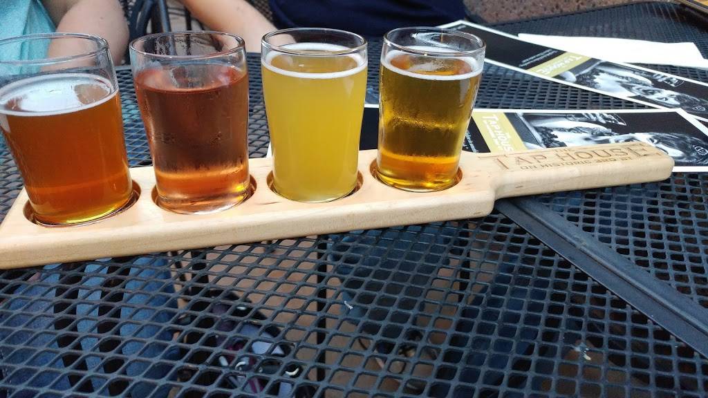 The Tap House | restaurant | 10 3rd St SW, Rochester, MN 55902, USA | 5072584017 OR +1 507-258-4017