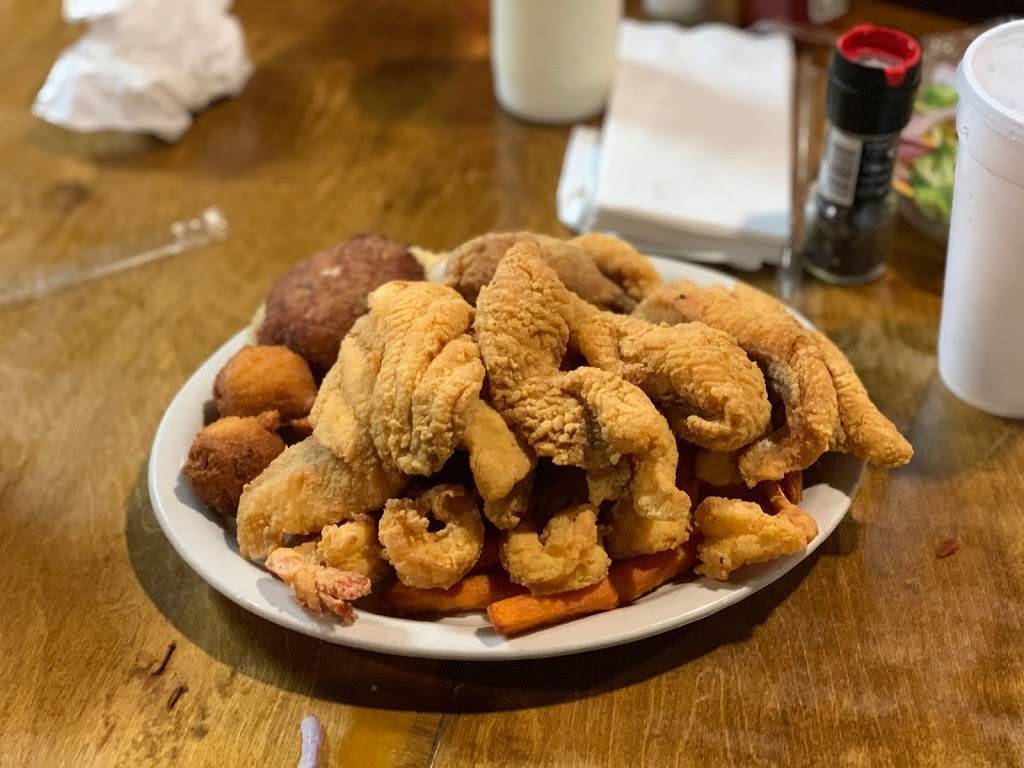 Mikes Catfish Inn | restaurant | 1009 W Oak St, Amite City, LA 70422, USA | 9857485126 OR +1 985-748-5126