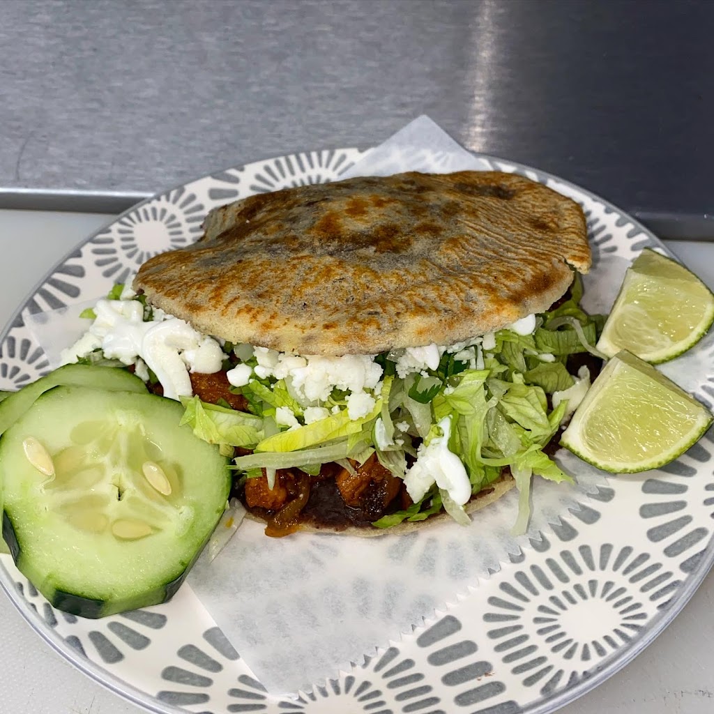 Twins Tacos | meal takeaway | 1000 W Broad St, Columbus, OH 43222, USA | 6144393627 OR +1 614-439-3627