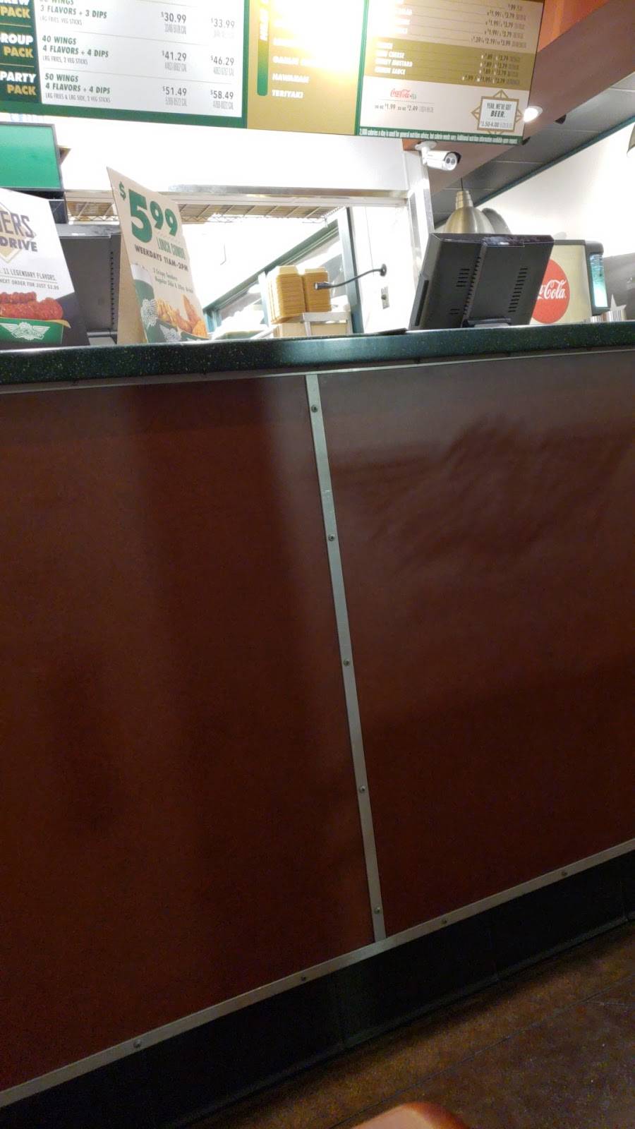Wingstop | restaurant | 329 E U.S. Hwy 377, Granbury, TX 76048, USA | 8175732974 OR +1 817-573-2974