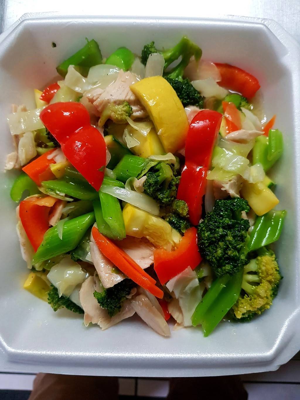 Chongs Carry Out | restaurant | 113 N Main St, Royalton, IL 62983, USA | 6189842725 OR +1 618-984-2725