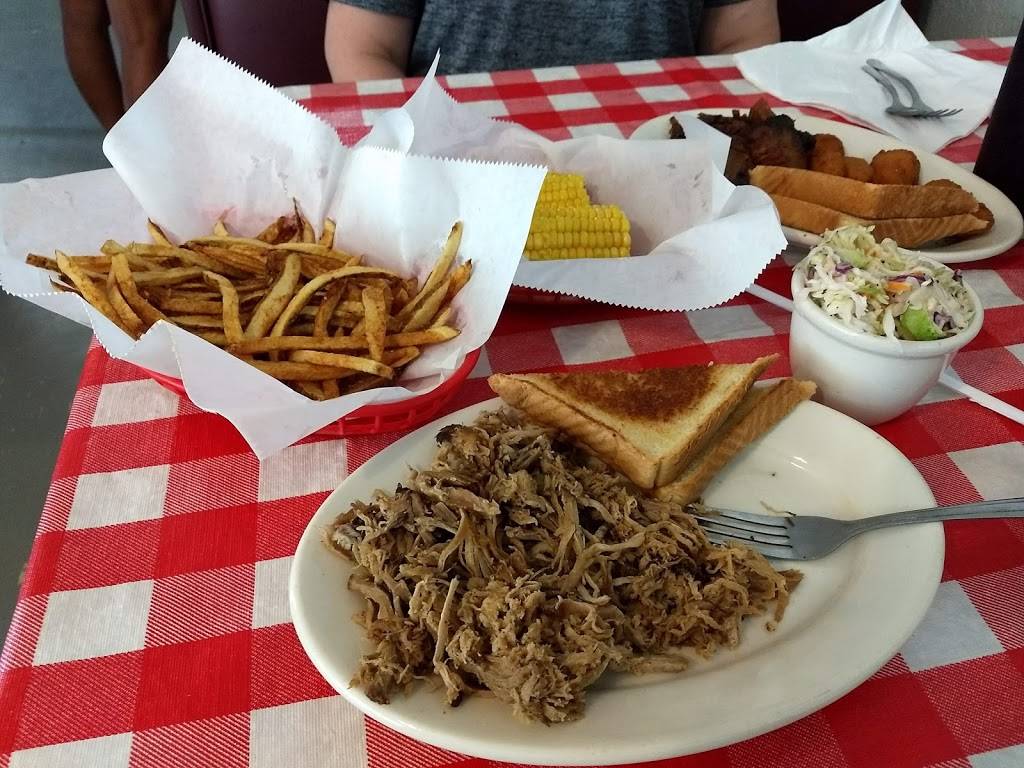 Smokehouse BBQ Company | restaurant | 1941 Milligan Hwy, Elizabethton, TN 37643, USA | 4235181776 OR +1 423-518-1776