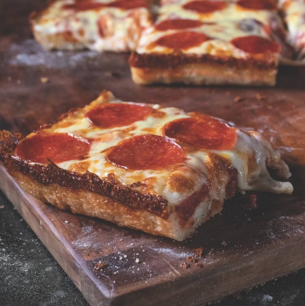 Jets Pizza | meal delivery | 8903 Glades Rd, Boca Raton, FL 33434, USA | 5618525700 OR +1 561-852-5700