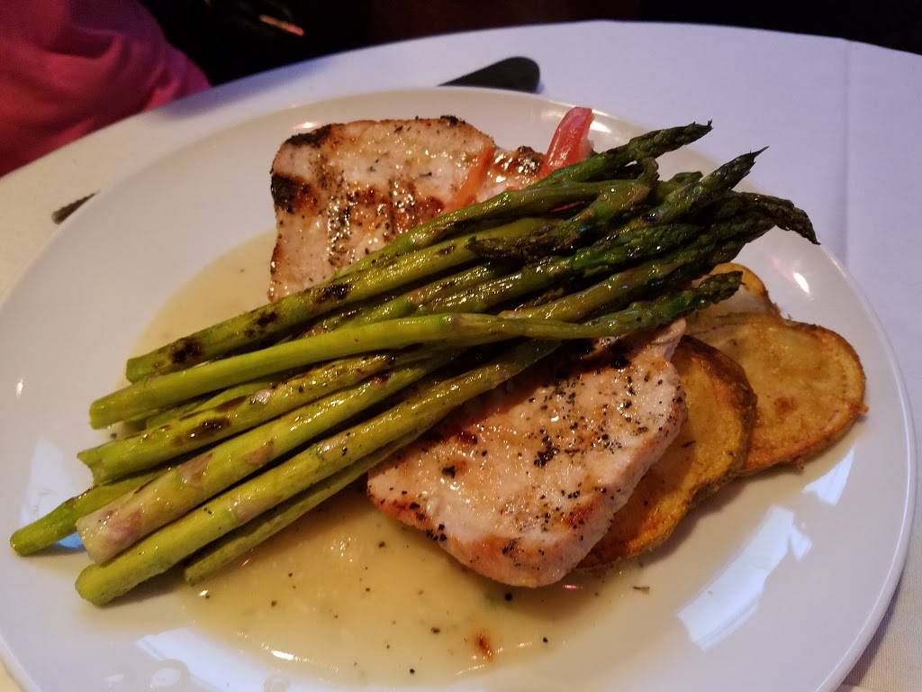 Truth Italian Restaurant | restaurant | 56 E Pershing Rd, Chicago, IL 60653, USA | 3127158796 OR +1 312-715-8796