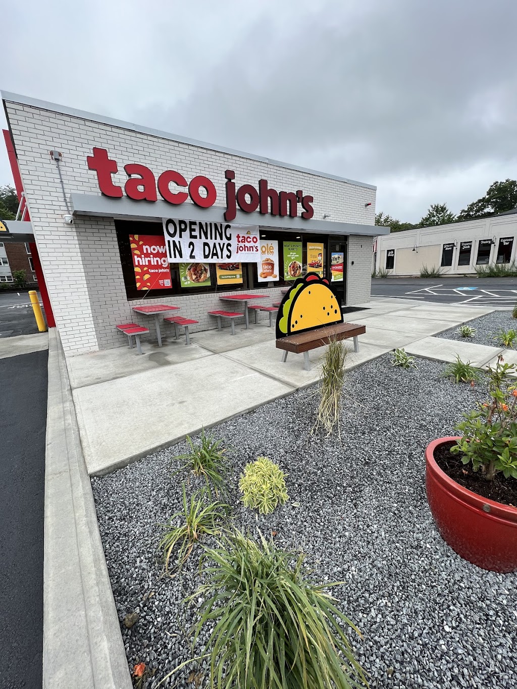 Taco Johns | restaurant | 536 N Main St, Leominster, MA 01453, USA | 9782520775 OR +1 978-252-0775