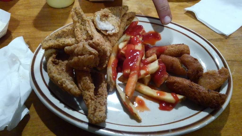 Riverside Fish House | restaurant | 1341 Dallas Stanley Hwy, Dallas, NC 28034, USA | 7049228360 OR +1 704-922-8360