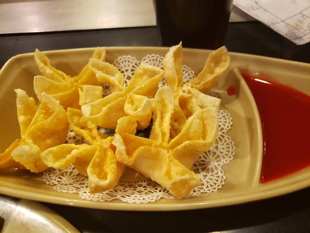 Osaka Sushi and Hibachi | restaurant | 1900 County Rd D E, St Paul, MN 55109, USA | 6517735258 OR +1 651-773-5258