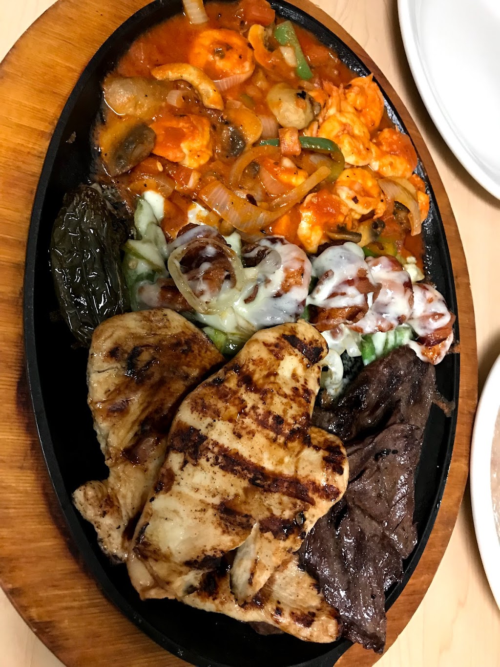 Casa Tequila Family Mexican Restaurant | restaurant | 225 Division St, Grandview, WA 98930, USA | 5092036600 OR +1 509-203-6600