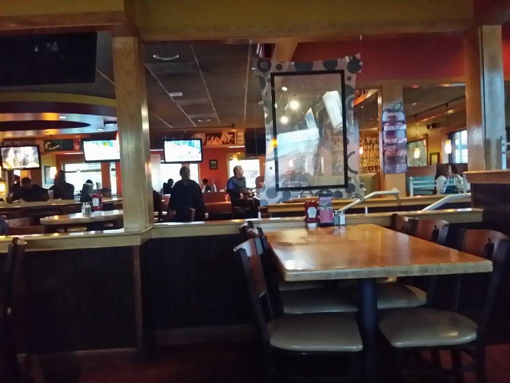Applebees Grill + Bar | restaurant | 7515 Goodman Rd, Olive Branch, MS 38654, USA | 6628937555 OR +1 662-893-7555
