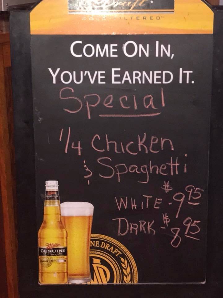 Pour Farmer’s Pub | restaurant | 210 W Tremont St, Odell, IL 60460, USA | 8159982556 OR +1 815-998-2556