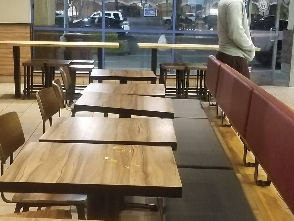 Panda Express | meal takeaway | 9867 Magnolia Ave, Riverside, CA 92503, USA | 9513438948 OR +1 951-343-8948