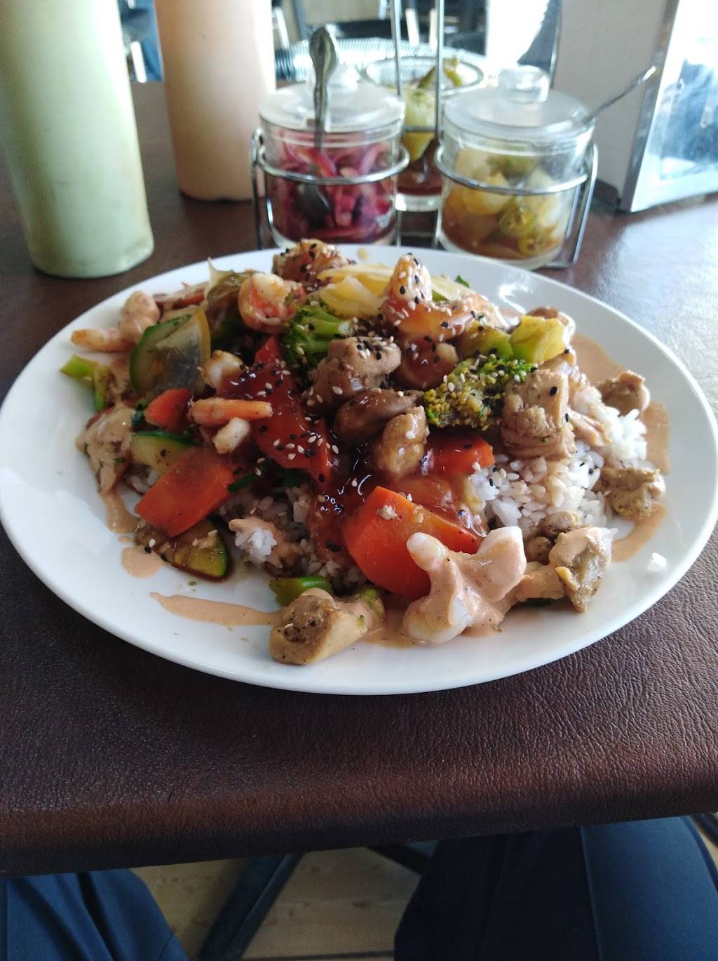 La Postal | restaurant | Local 1226, Blvd. de las Bellas Artes S/N, Garita Internacional, Garita de Otay, 22430 Tijuana, B.C., Mexico | 016646478009 OR +52 664 647 8009