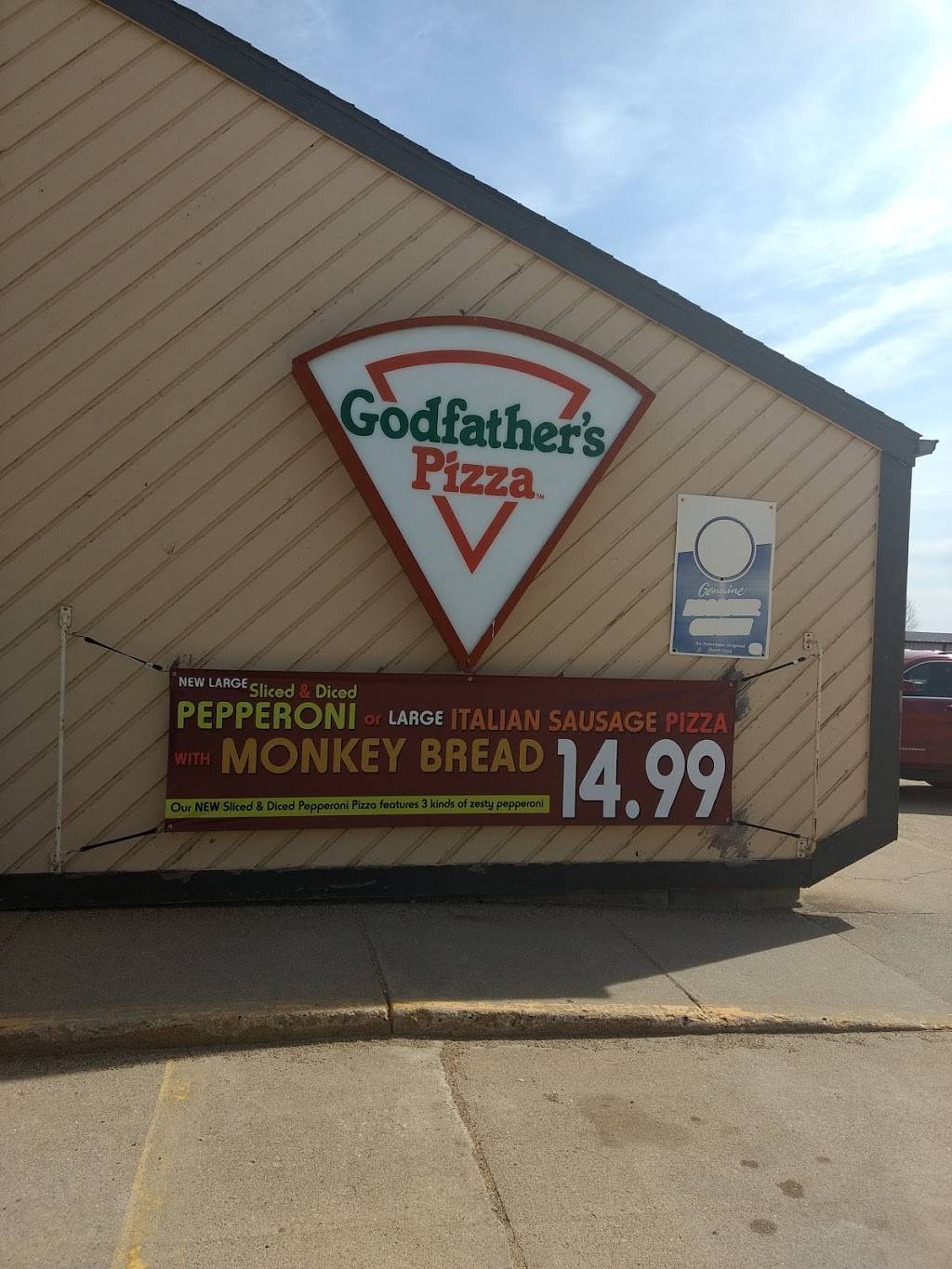 Godfathers Pizza | meal delivery | 103 E Indian St, Cherokee, IA 51012, USA | 7122255704 OR +1 712-225-5704