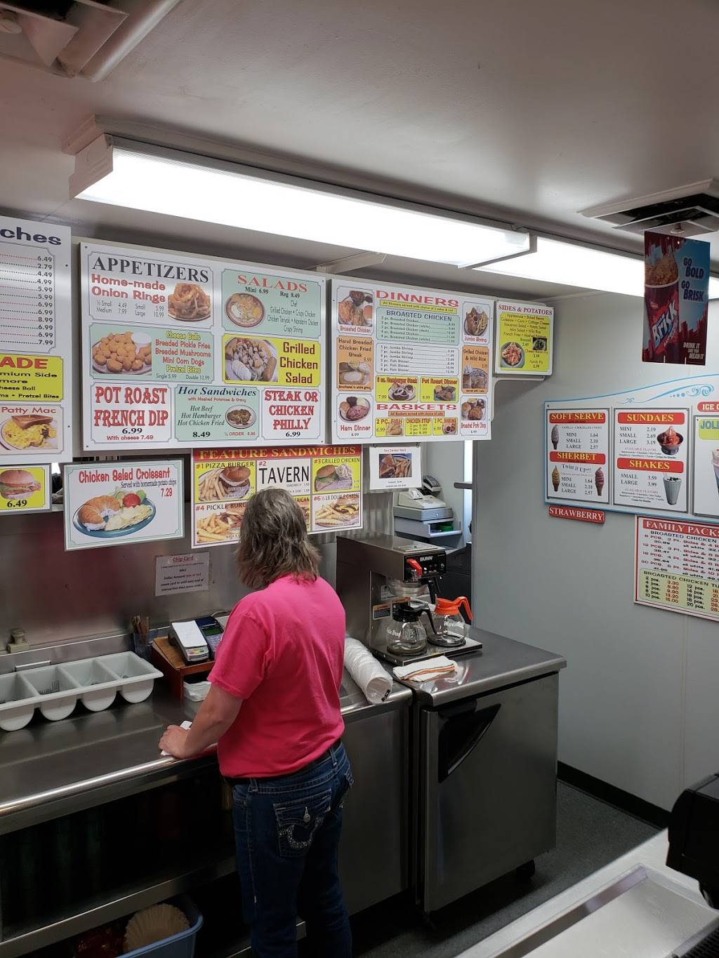 Villager Restaurant | restaurant | 421 Flindt Dr, Storm Lake, IA 50588, USA | 7127322372 OR +1 712-732-2372