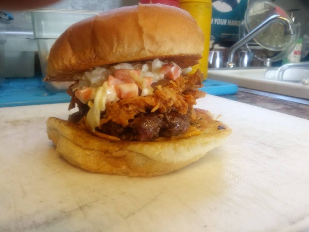 Flippin Mikes | restaurant | 235 Dundas St, Woodstock, ON N4S 1A8, Canada | 5194216897 OR +1 519-421-6897