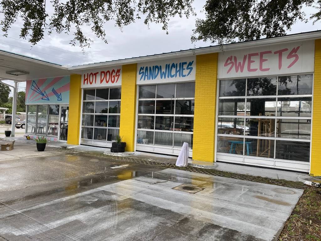 V9 EATS | restaurant | 5800 9th Ave N, St. Petersburg, FL 33710, USA | 7272569723 OR +1 727-256-9723