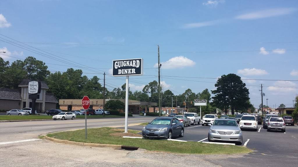 Guignard Diner | restaurant | 439 N Guignard Dr, Sumter, SC 29150, USA | 8034185532 OR +1 803-418-5532