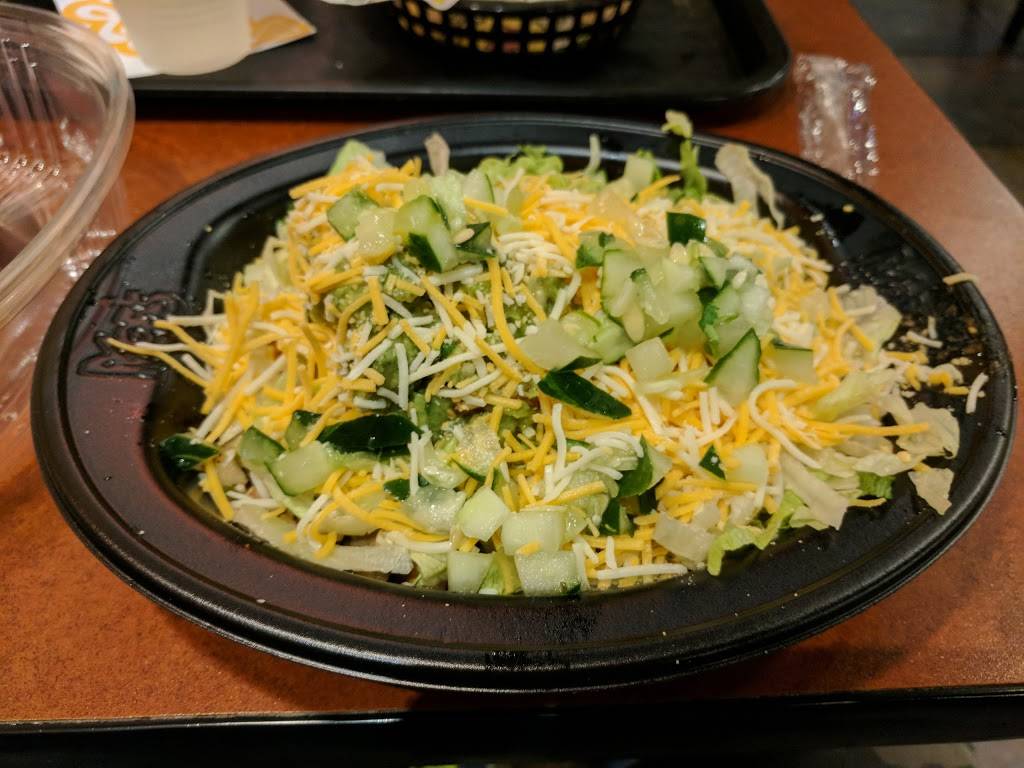 Moes Southwest Grill | restaurant | 715 N Giant City Rd, Carbondale, IL 62901, USA | 6185494200 OR +1 618-549-4200