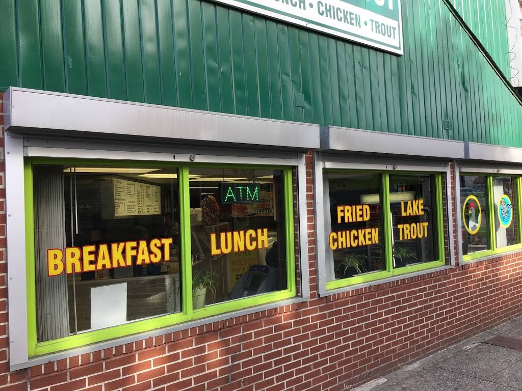 Greens Carryout | meal takeaway | 3200 Greenmount Ave, Baltimore, MD 21218, USA | 4102434545 OR +1 410-243-4545