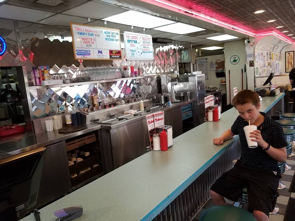 Schoops Hamburgers | restaurant | 3501 Lake City Hwy, Warsaw, IN 46580, USA | 5742689500 OR +1 574-268-9500