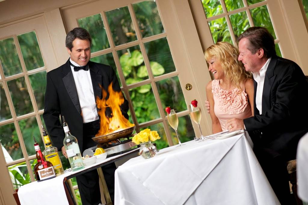 The Veranda | restaurant | 2122 Second St, Fort Myers, FL 33901, USA | 2393322065 OR +1 239-332-2065