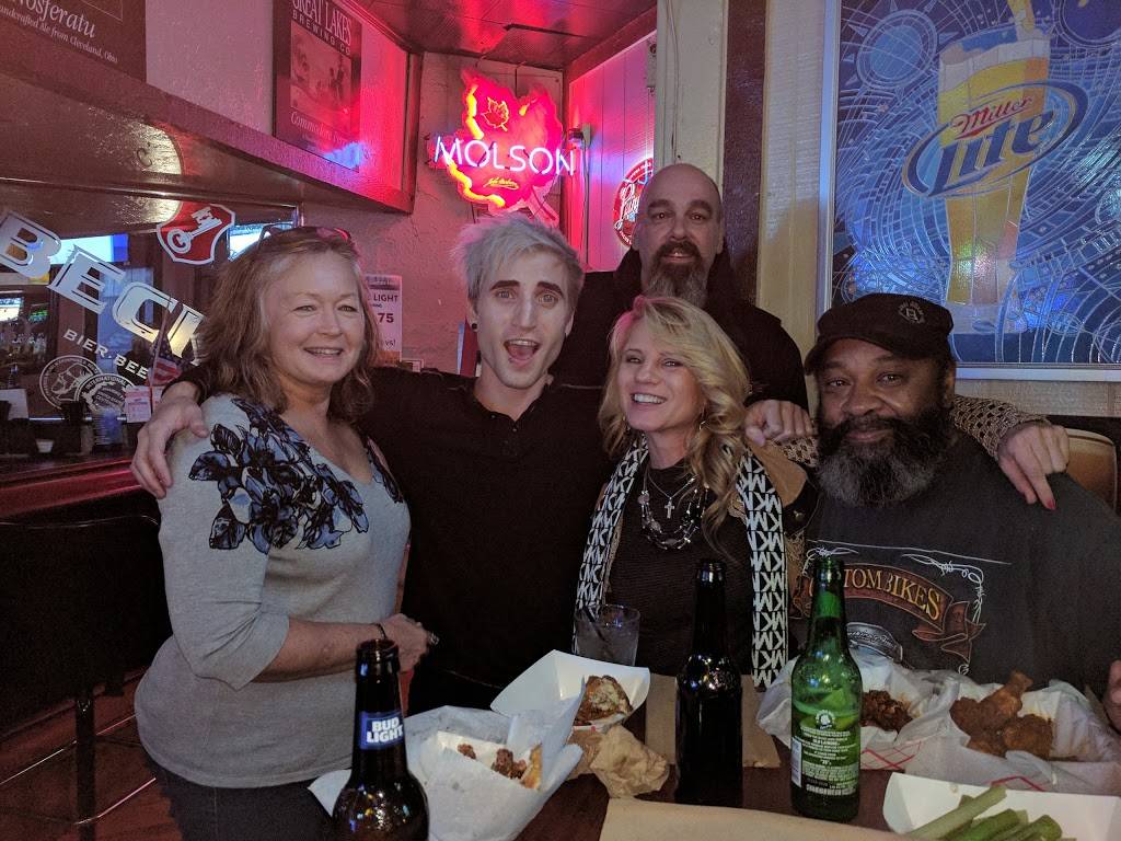 Danny Macs | restaurant | 4920 Pearl Rd, Cleveland, OH 44109, USA | 2167411540 OR +1 216-741-1540