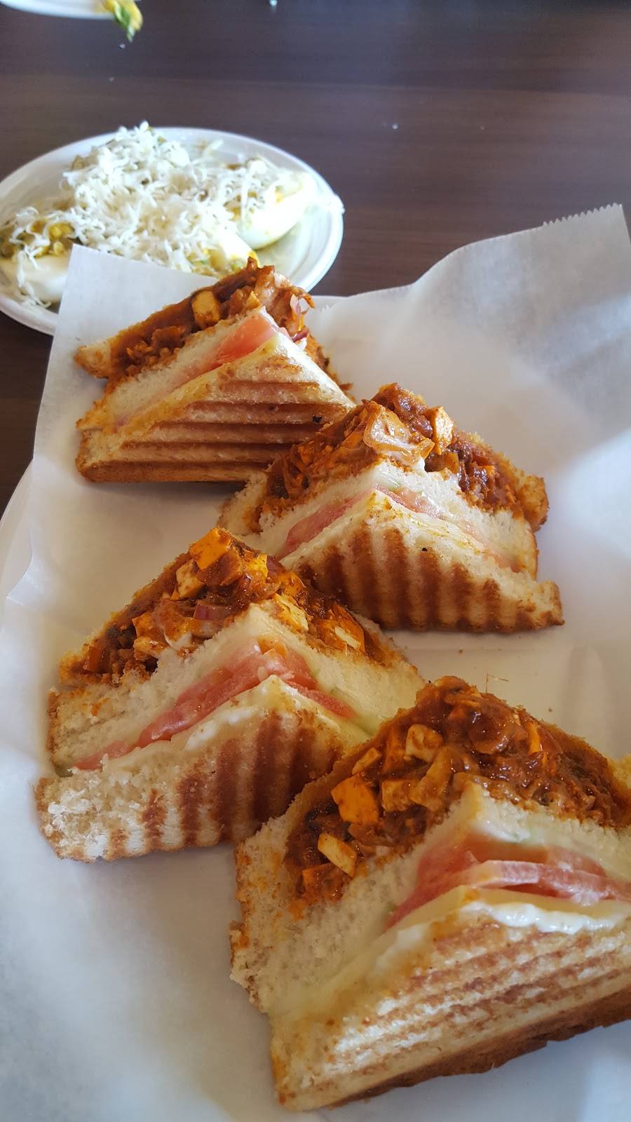 Eggoholic Schaumburg | meal takeaway | 829 W Higgins Rd, Schaumburg, IL 60195, USA | 8475654105 OR +1 847-565-4105