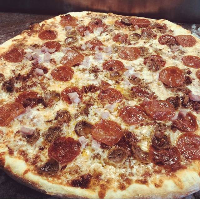 Antonios Pizza | restaurant | 9605 N Tryon St z, Charlotte, NC 28262, USA | 9809995368 OR +1 980-999-5368