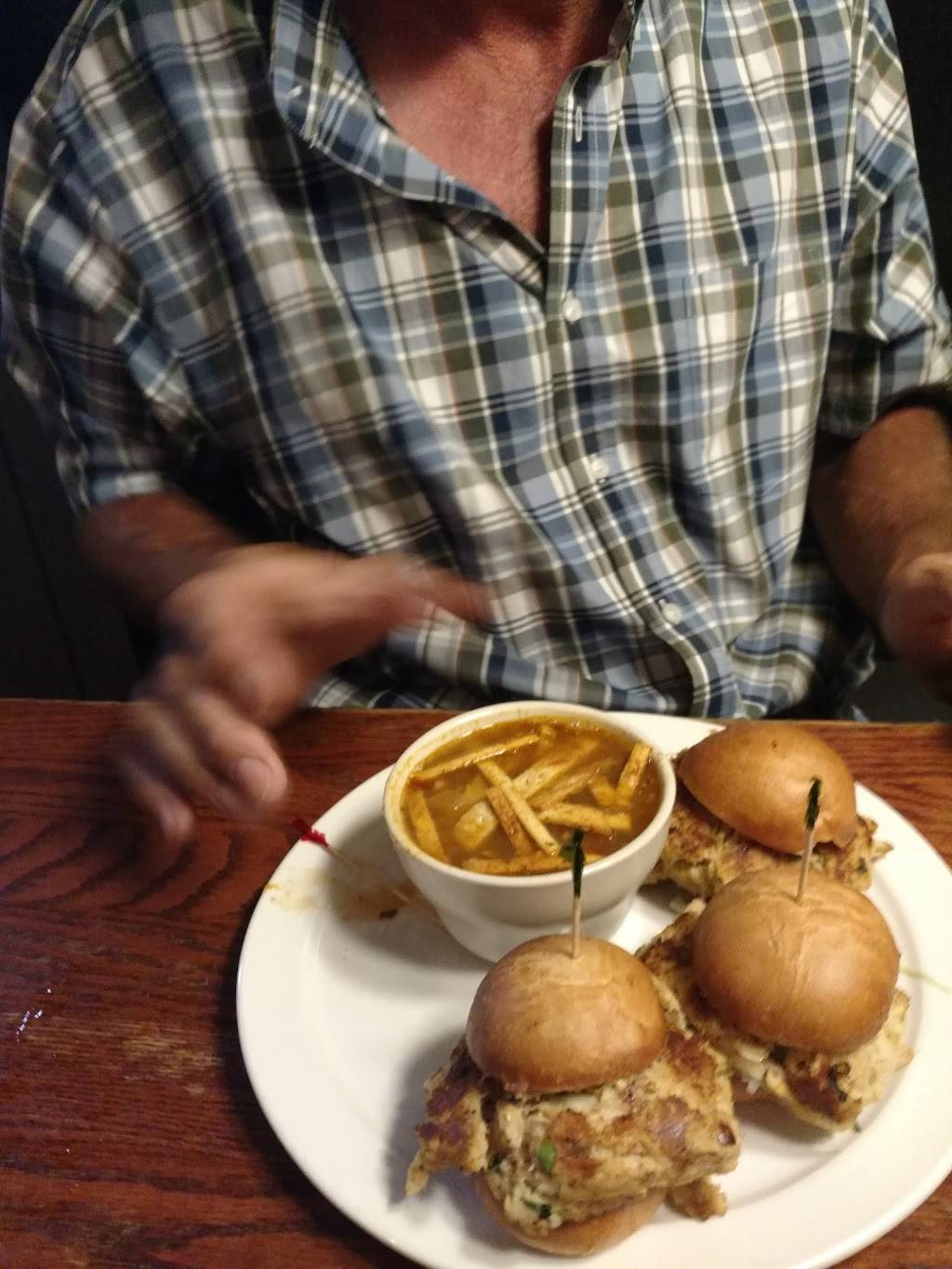 Mudflats Bar & Grill | restaurant | 31 Columbus St, Galena, OH 43021, USA | 7409655700 OR +1 740-965-5700