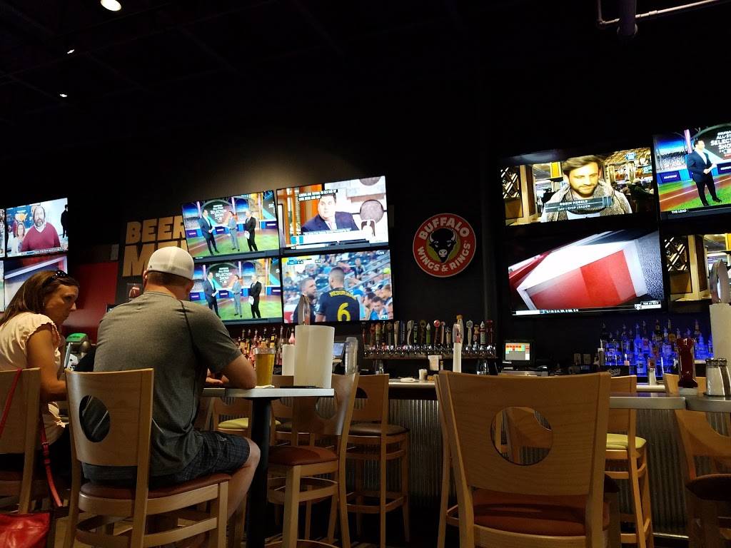 Buffalo Wings & Rings | restaurant | 5486 Dixie Hwy, Fairfield, OH 45014, USA | 5138299464 OR +1 513-829-9464
