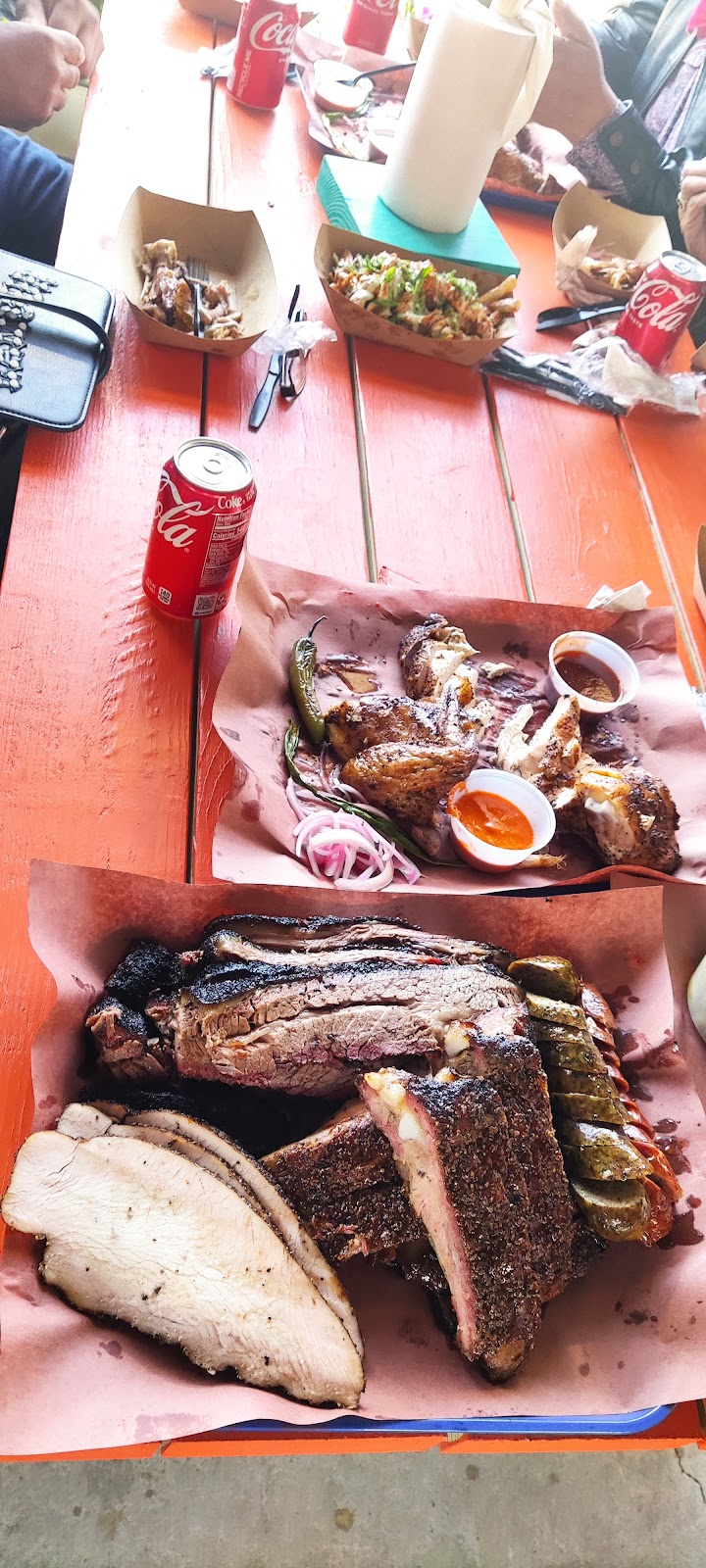 Reese Bros Barbecue | restaurant | 906 Hoefgen Ave, San Antonio, TX 78210, USA | 5129259205 OR +1 512-925-9205