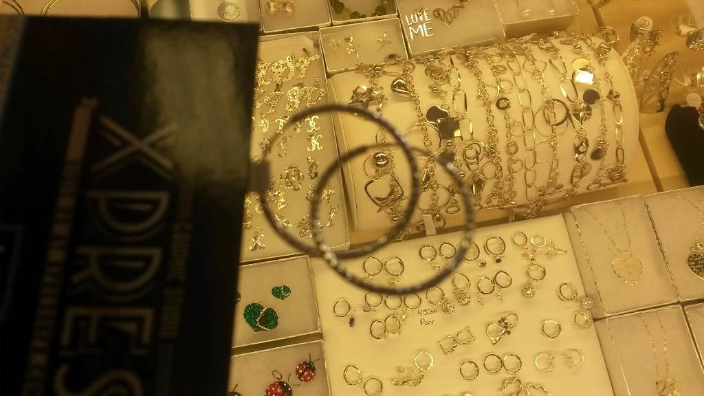 Plaza Latina Hispanic Mall | shopping mall | 6656 Winchester Rd, Memphis, TN 38115, USA | 9013409550 OR +1 901-340-9550