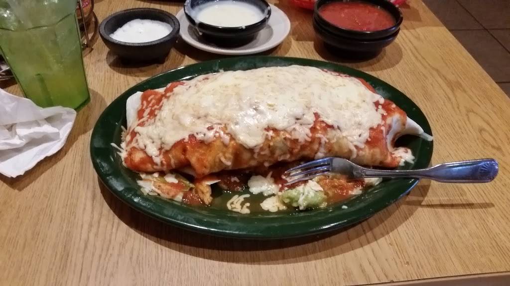 Tr3s Kitchen & Cantina | restaurant | 440 Bunker Lake Blvd # 105, Anoka, MN 55303, USA | 7634339005 OR +1 763-433-9005