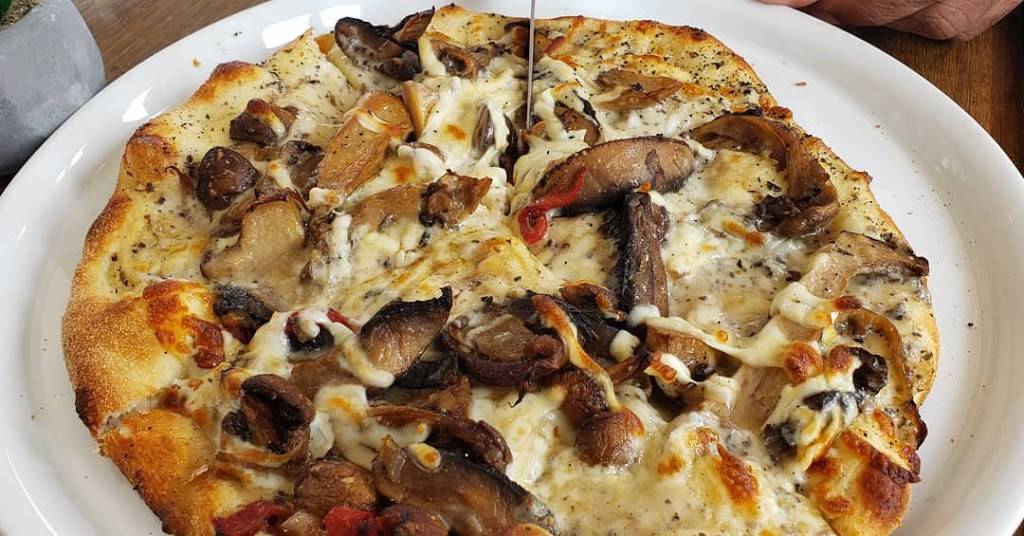 Cucina Urbana Italian Kitchen & Wine Bar | restaurant | 165 Division St #201, Cobourg, ON K9A 0B3, Canada | 9053779100 OR +1 905-377-9100