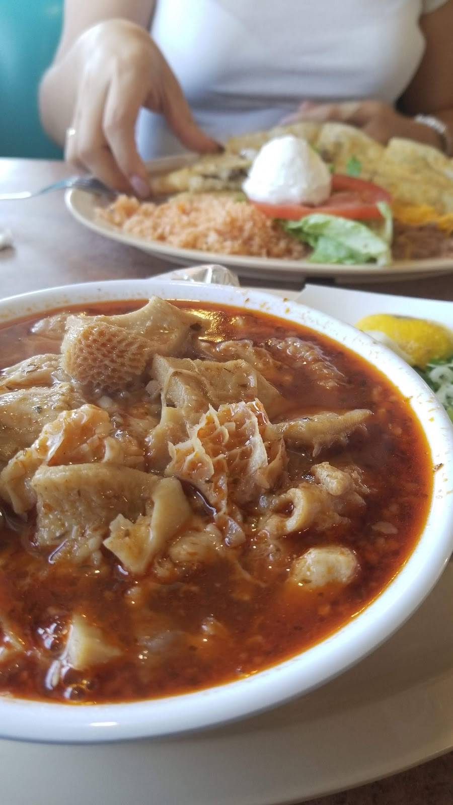 Louis Burgers | restaurant | 44328 10th St W, Lancaster, CA 93534, USA | 6619487865 OR +1 661-948-7865