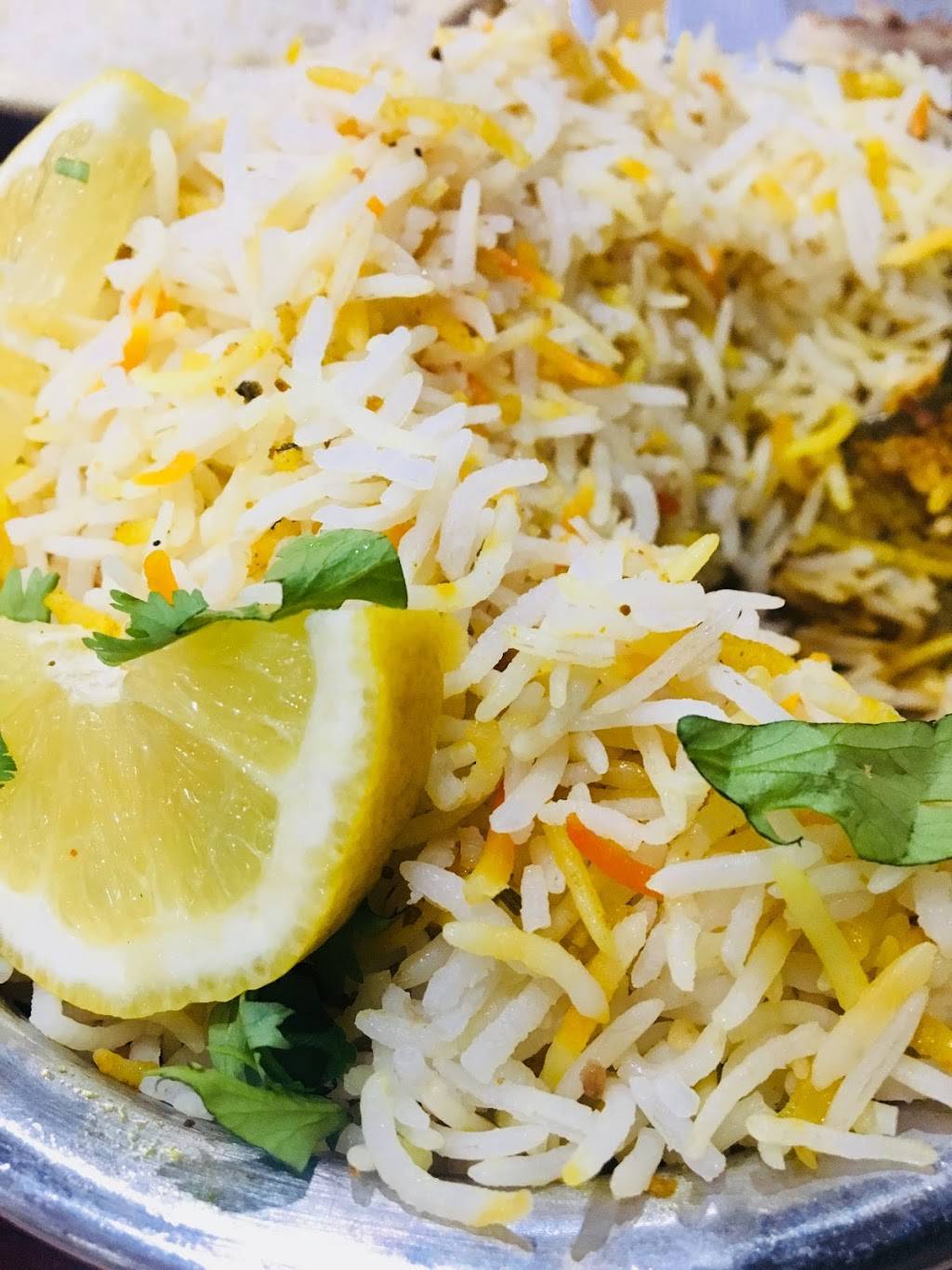 Mirchi Columbus, Indian Bar & Grill | restaurant | 195 E Campus View Blvd, Columbus, OH 43235, USA | 6144300090 OR +1 614-430-0090