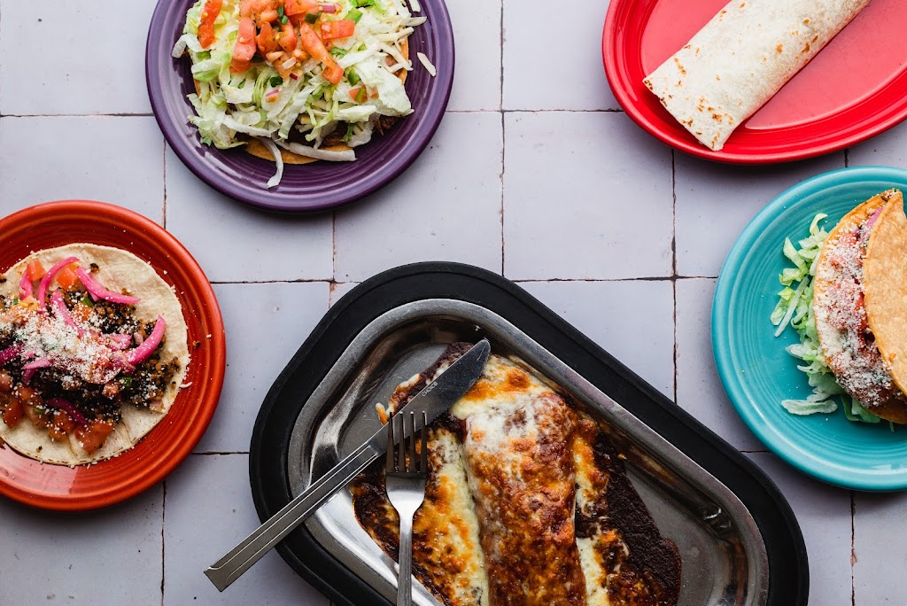 Salenas Taqueria | restaurant | 745 Maiden Ln, Rochester, NY 14615, USA | 5852705033 OR +1 585-270-5033