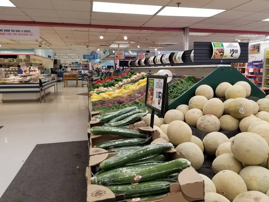 ShopRite Plaza - Brookfield | restaurant | 143 Federal Rd, Brookfield, CT 06804, USA | 2037757078 OR +1 203-775-7078