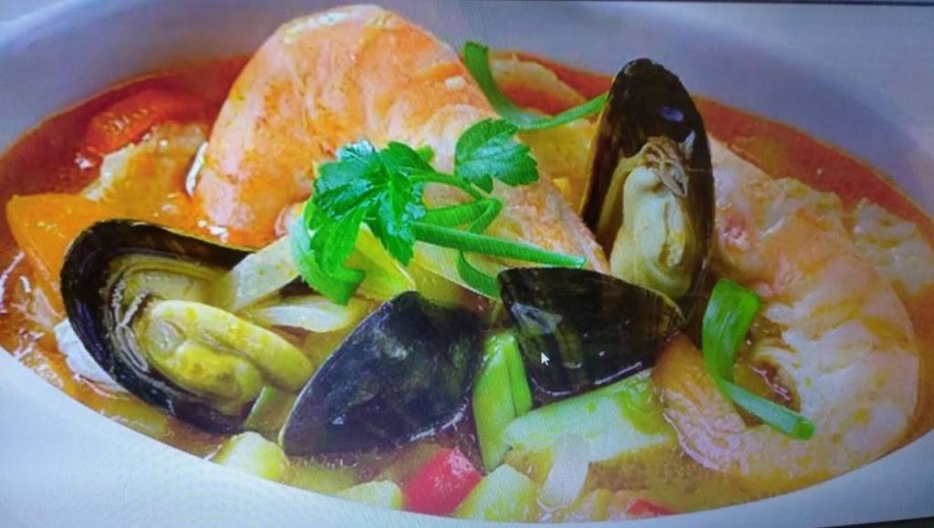 El Chuso | restaurant | 8 S Main St, Port Chester, NY 10573, USA | 9143056005 OR +1 914-305-6005