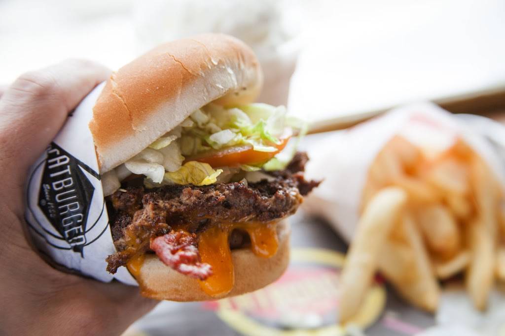 Fatburger | restaurant | 3020 W Manchester Blvd, Inglewood, CA 90305, USA | 3239718592 OR +1 323-971-8592