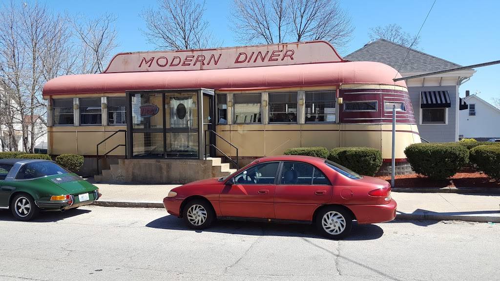 Modern Diner | restaurant | 364 East Ave, Pawtucket, RI 02860, USA | 4017268390 OR +1 401-726-8390