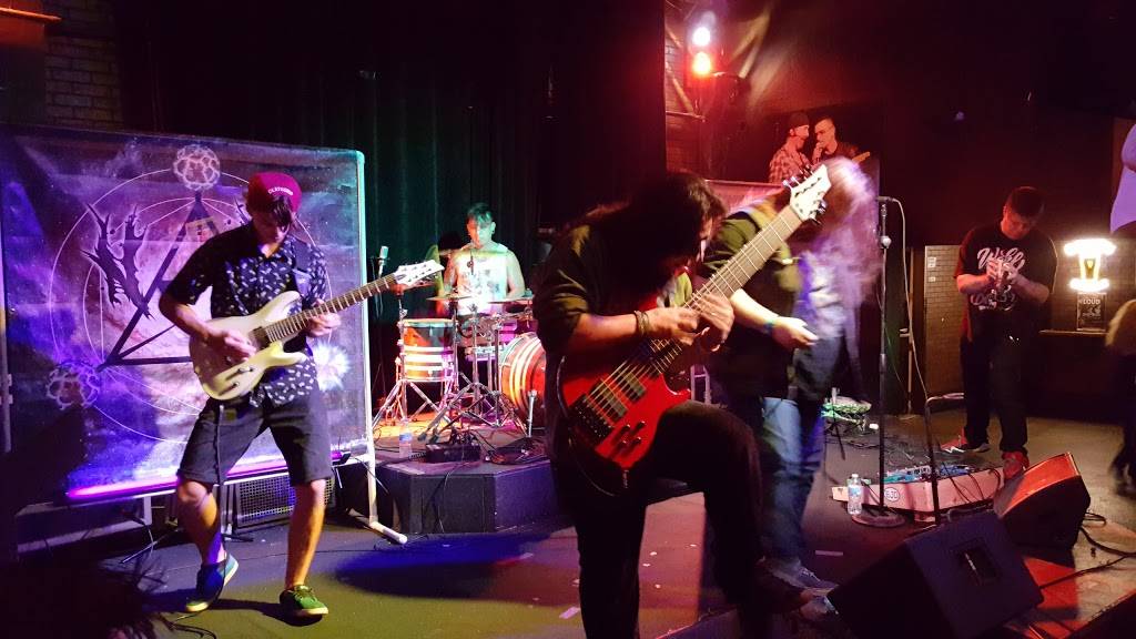 Malones | restaurant | 604 E Dyer Rd, Santa Ana, CA 92705, USA | 7149796000 OR +1 714-979-6000