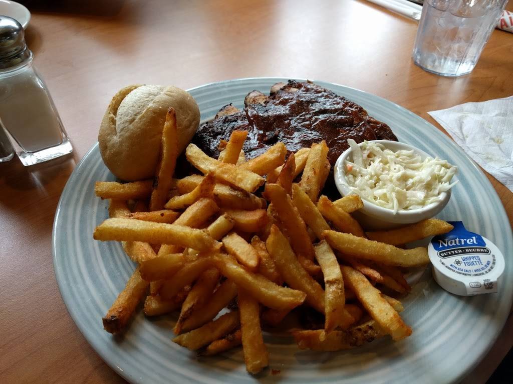 Swiss Chalet | restaurant | 801 York Mills Rd, North York, ON M3B 1X7, Canada | 4164499194 OR +1 416-449-9194