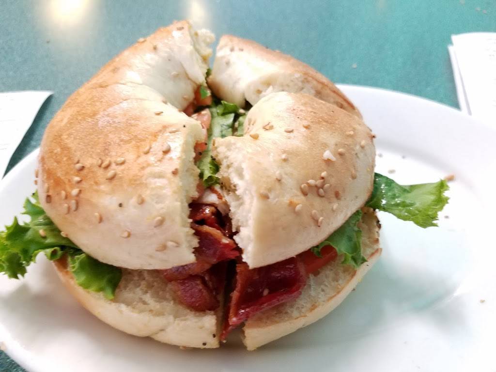 Victorias Bagel Bistro | cafe | 3131 NJ-38, Mt Laurel, NJ 08054, USA | 8562221200 OR +1 856-222-1200